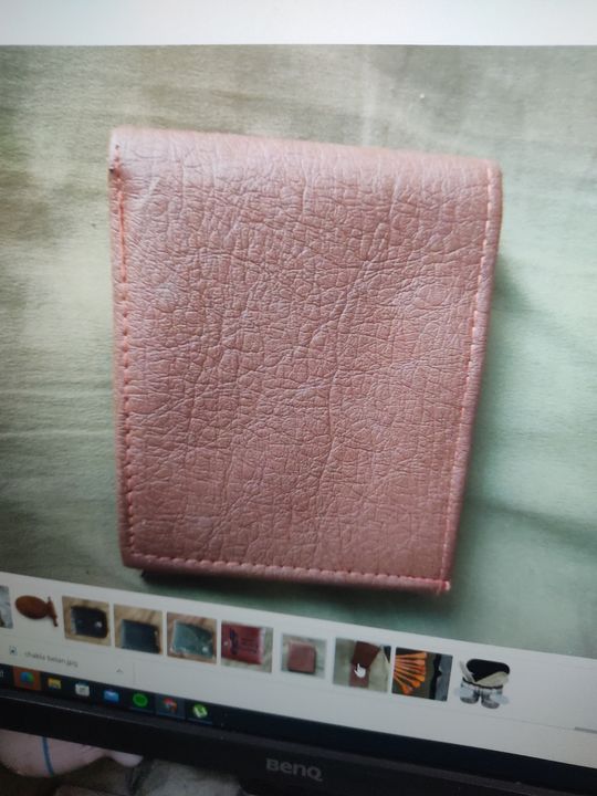 Brown wallet uploaded by Sadar bazar delhi 9315440334 on 4/6/2022
