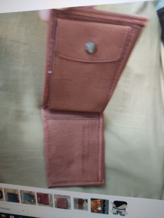 Brown wallet uploaded by Sadar bazar delhi 9315440334 on 4/6/2022