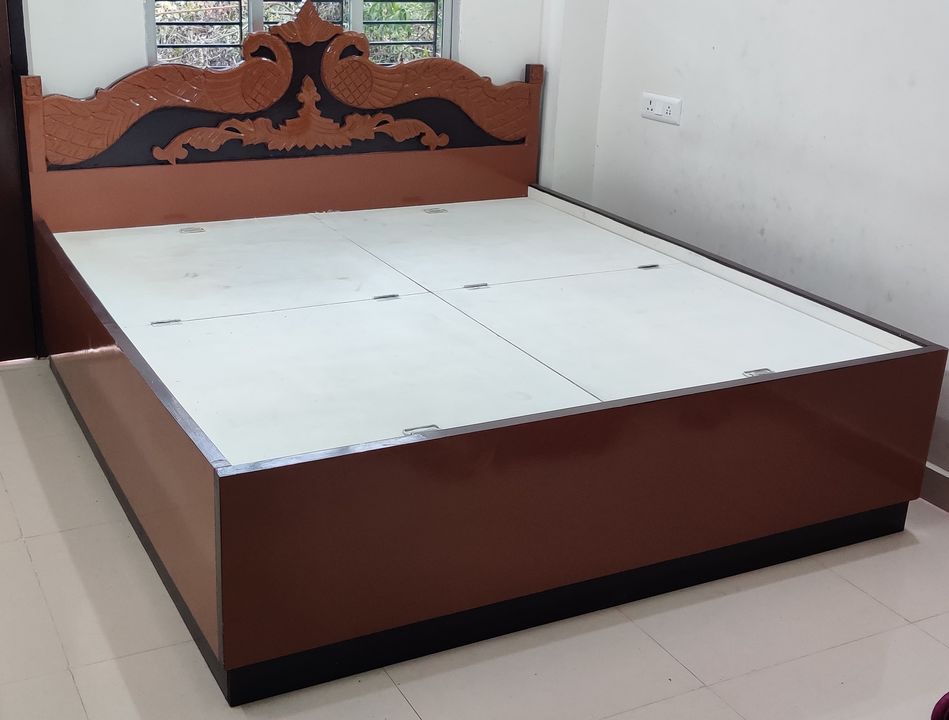 Post image Huge discount of 40% Grab this beautiful bed at just Rs. 27999/-Contact Phoenix Furniture - +916200019842Free delivery on bulk order.