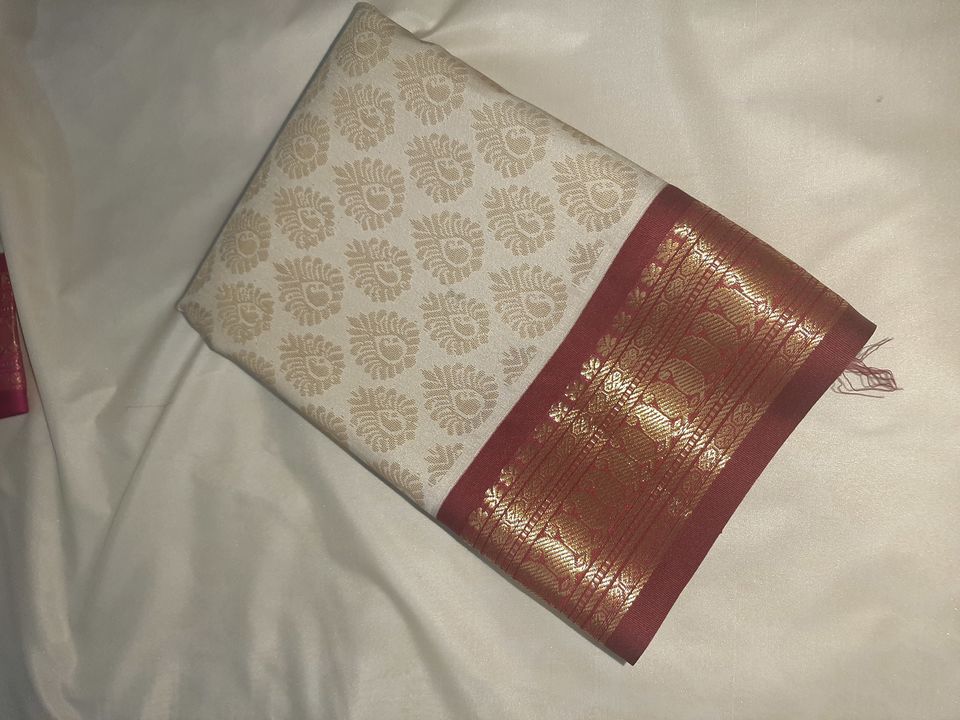 Post image Bangalori silk saree Saree Fabric: bangalori silk Blouse: Running BlouseBlouse Fabric: SilkSizes: Free Size (Saree Length Size: 5.5 m, Blouse Length Size: 0.9 m) 
