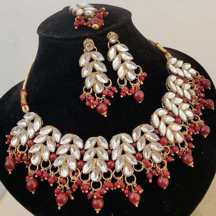 Choker with earrings and mangtika uploaded by business on 4/8/2022