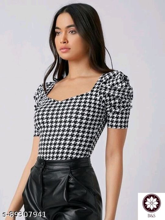 Women top uploaded by Womans , men's clothing and jewellery on 4/9/2022