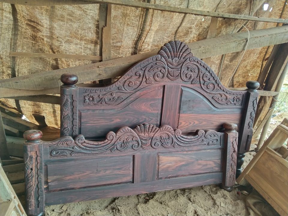 Post image Pure Rose wood bed