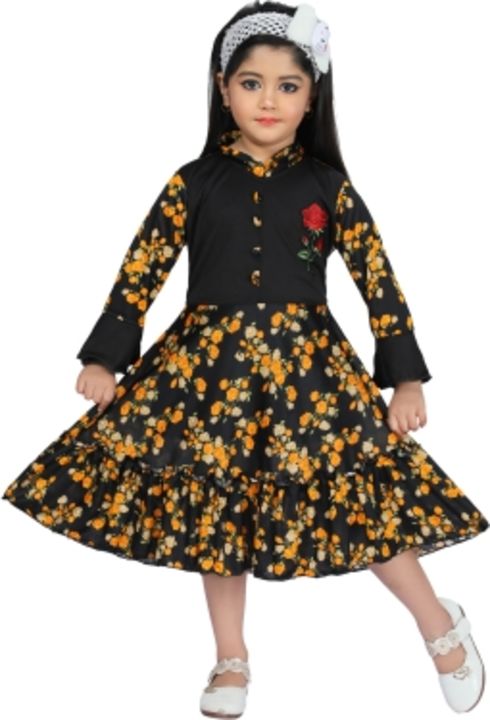 Post image Girls Midi/Knee Length Casual Dress  ₹350
Size: 1 - 2 Years, 2 - 3 Years, 3 - 4 Years, 4 - 5 Years, 5 - 6 Years, 6 - 7 Years, 7 - 8 Years, 8 - 9 Years, 9 - 10 Years, 10 - 11 Years
Brand :MILILIAM
Style Code :SK03
Brand Color :MULTICOLOUR
Size :9 - 10 Years
Type :Fit and Flare Dress
Occasion :Casual
Ideal For :Girl