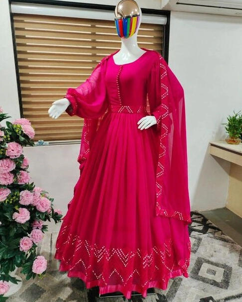 Gown with dupatta uploaded by shiva fancywear on 4/11/2022