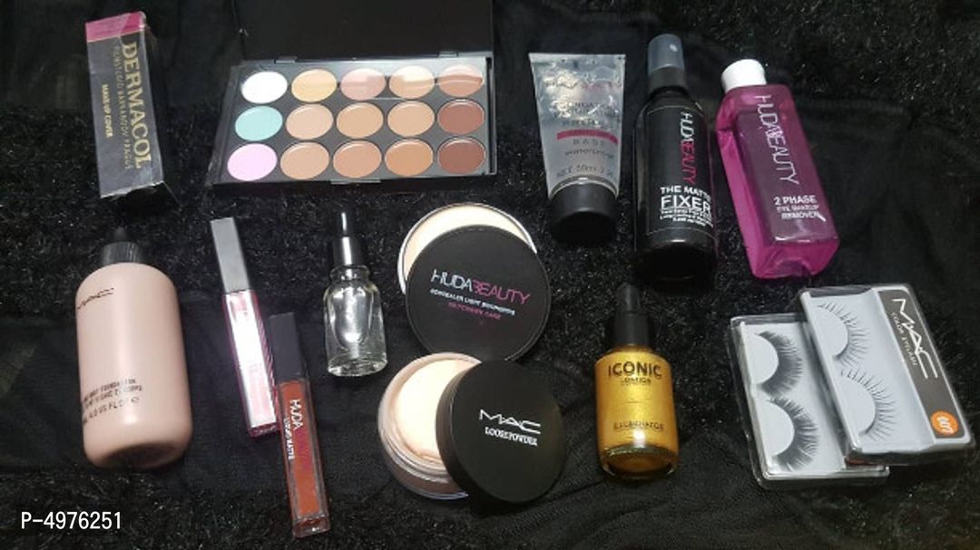Makeup kits  uploaded by business on 4/12/2022