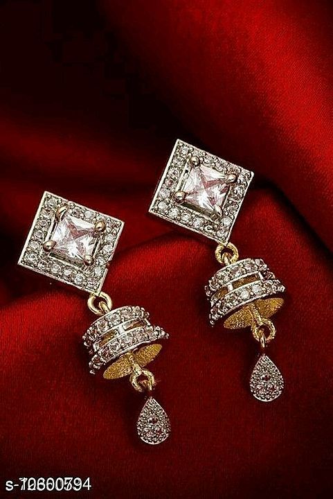 Post image Catalog Name:*Twinkling Elegant Earrings*
Base Metal: Brass
Plating: Gold Plated
Stone Type: American Diamond / Artificial Stones
Sizing: Adjustable
Multipack: 1
Dispatch: 2-3 Days
Easy Returns Available In Case Of Any Issu