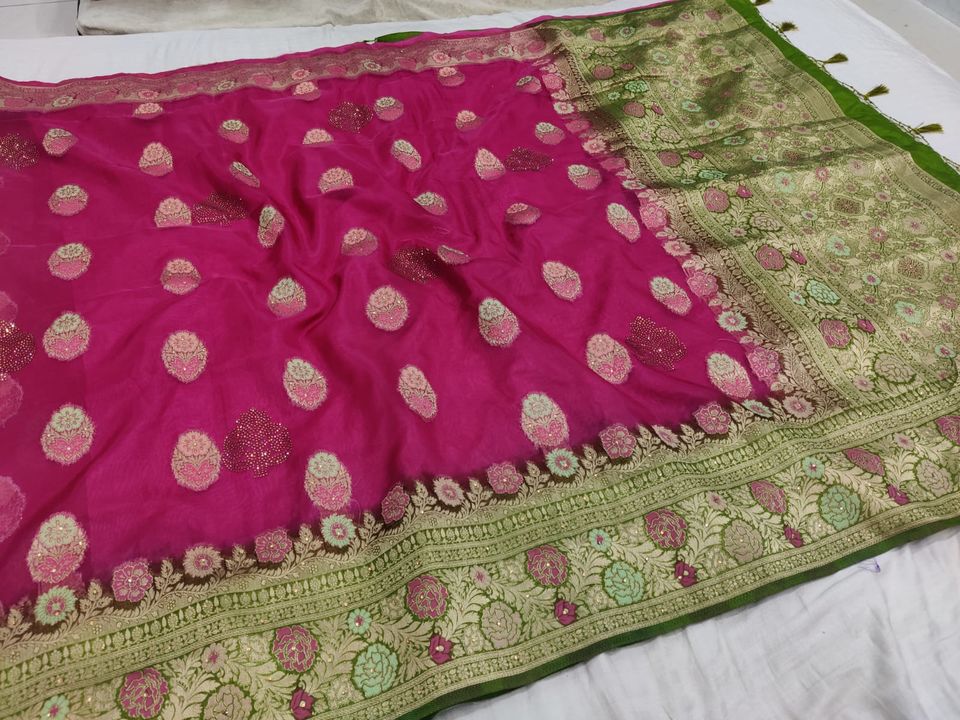 Banarasi silk saree  uploaded by Krishna fashion on 4/12/2022