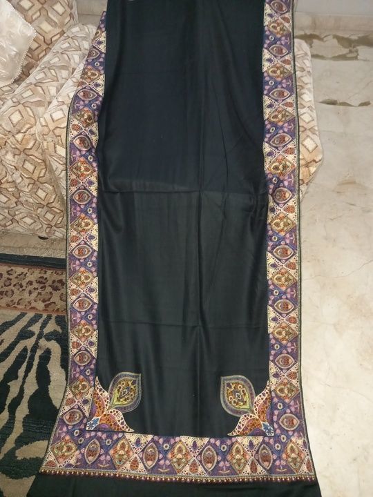 Post image Kashmir stoil suit and bedsheet