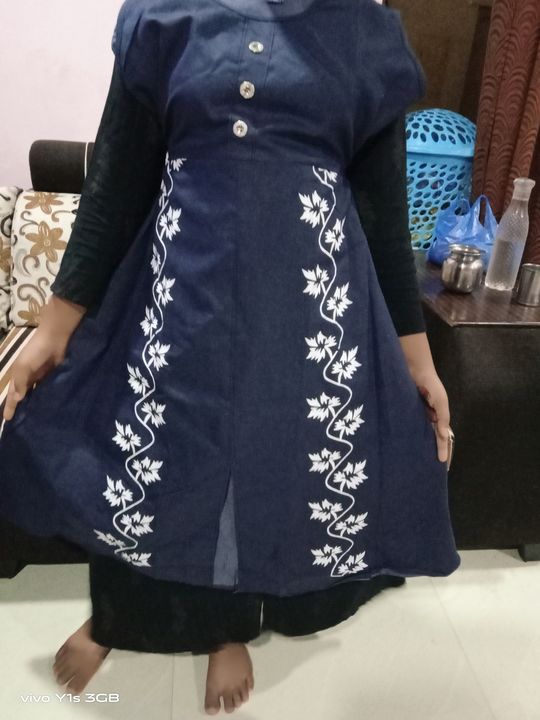 Kurti  uploaded by Best ladies collection on 4/13/2022