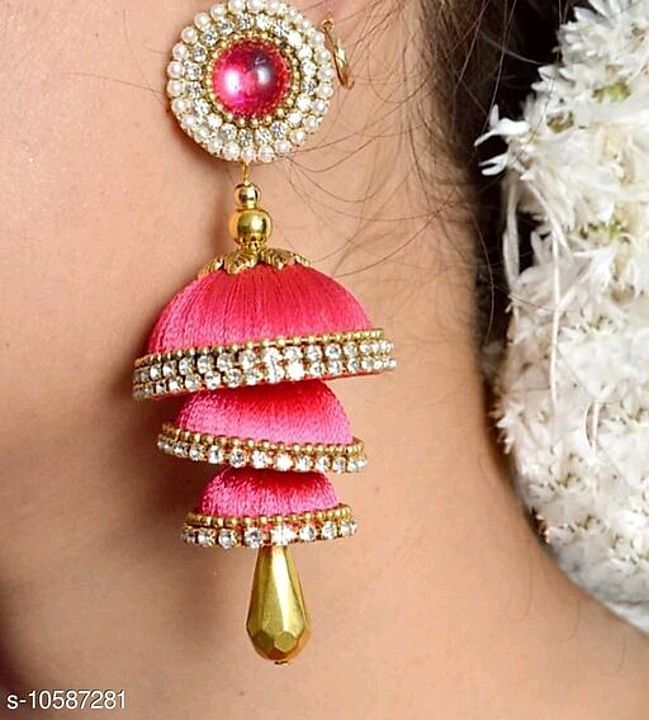Catalog Name:*Trendy Girls Earrings*
Base Metal: Silk Thread
Plating: Gold Plated
Stone Type: Artifi uploaded by Online nand on 10/19/2020