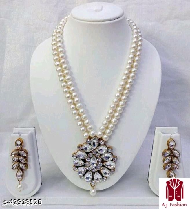 Jewellery set uploaded by business on 4/14/2022