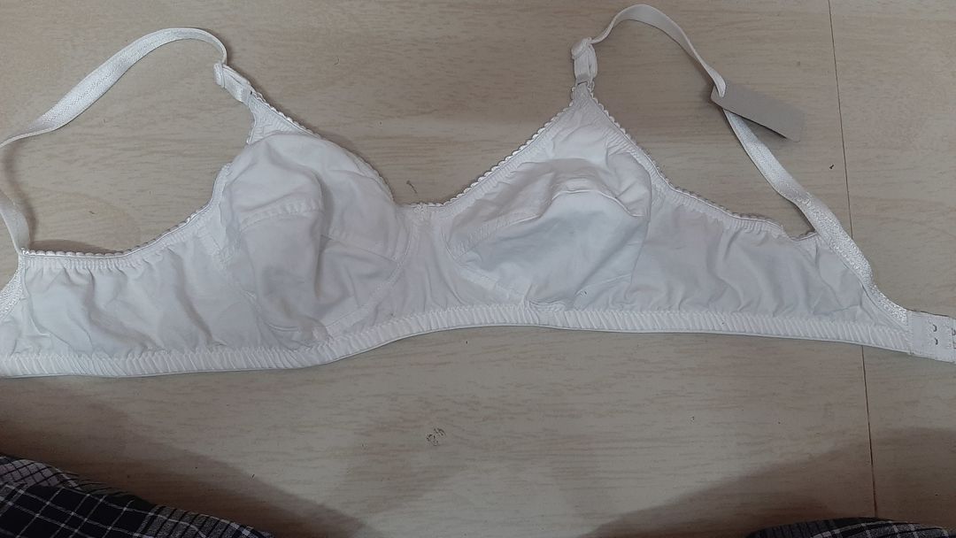 Cotton bra uploaded by business on 4/15/2022