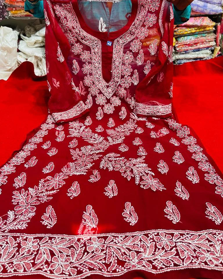 Lucknowi Chikankari
Jhad work kurti  uploaded by Shaahee Collection on 4/17/2022