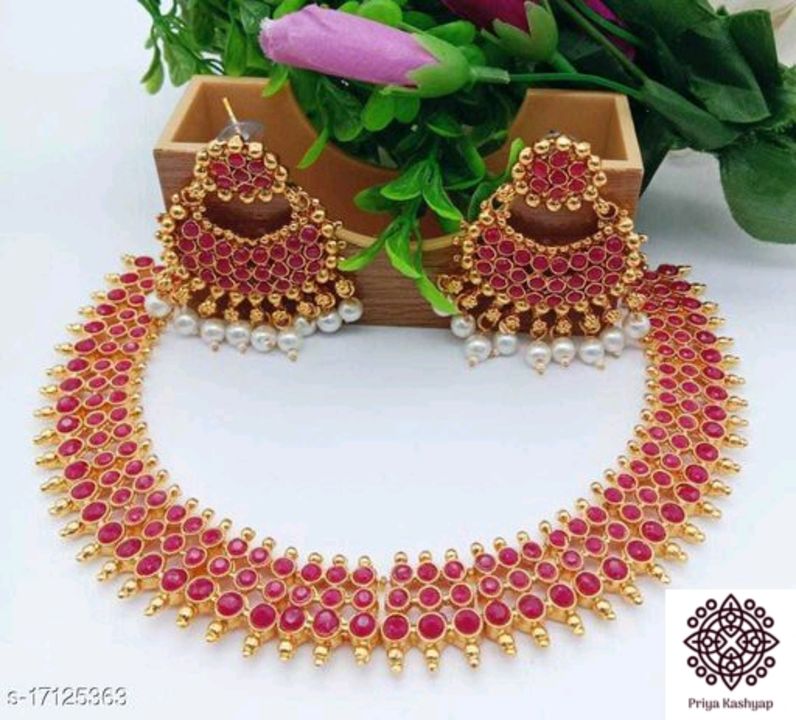 Jewellery sets uploaded by Priya on 4/18/2022