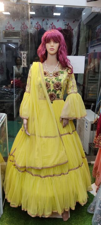 Gown uploaded by Al-Faiz Fashion Boutique on 4/18/2022