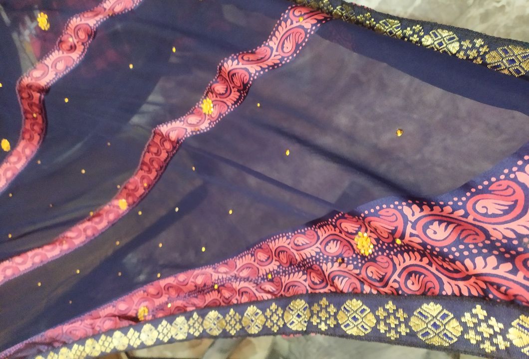 Post image I want 10 pieces of I want saree on Georgette weight less fabric of summer collection..