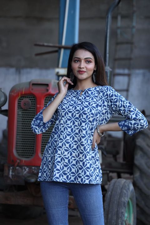 Post image New collection of cotton hand printed#TOP available...
Size = 38-46Length = 26Arm length=17
Price :- 650Bg