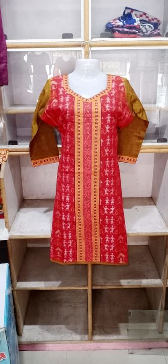 Product image of Sambalpuri Handloom Kurti, price: Rs. 1599, ID: sambalpuri-handloom-kurti-b34e6408