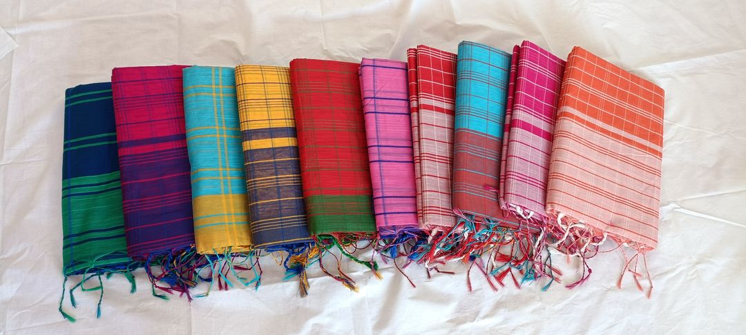 Checks Cotton sarees  uploaded by business on 4/20/2022