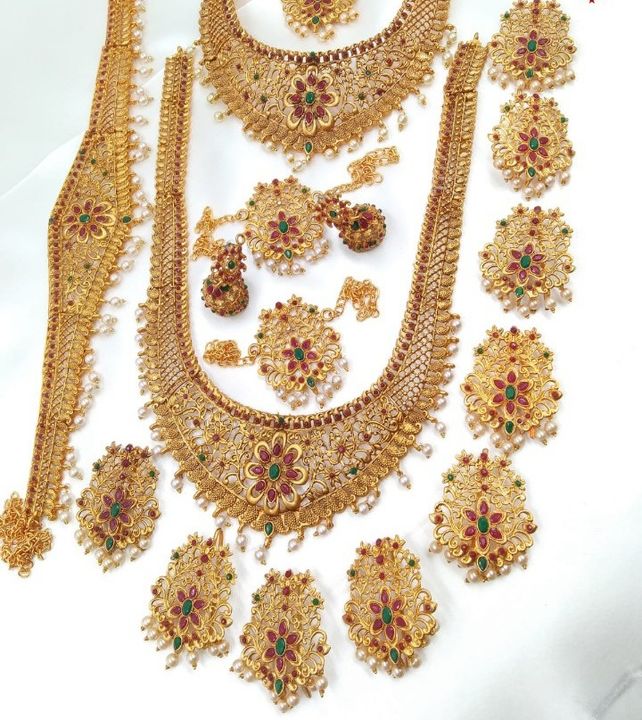 Bridal jewellery uploaded by business on 4/21/2022