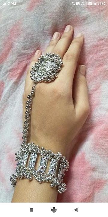Bracelete with ring uploaded by Online webstore on 10/21/2020