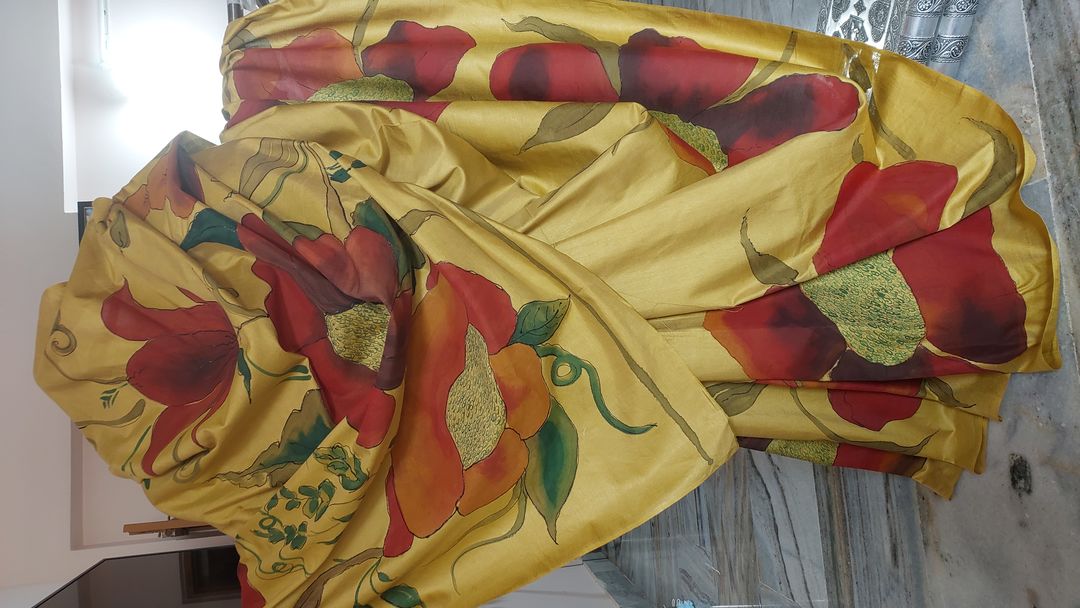Handpainted malwari silk saree with blouse. uploaded by Brushstroke.in on 4/22/2022