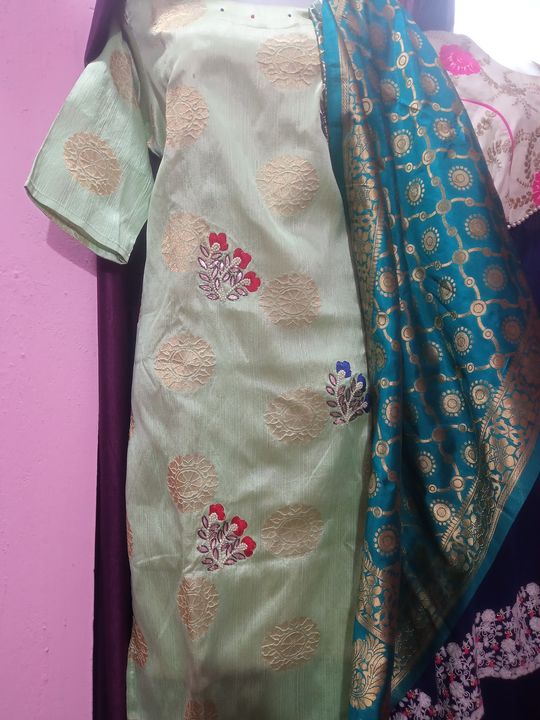 Banarsi kurta with ruptta uploaded by business on 4/24/2022