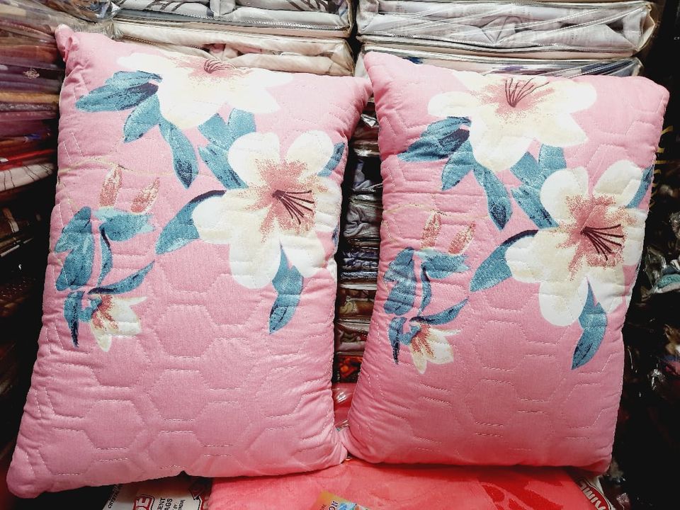 Double bedsheet sets 5pc available  uploaded by Rajesh handloom outlet on 4/24/2022