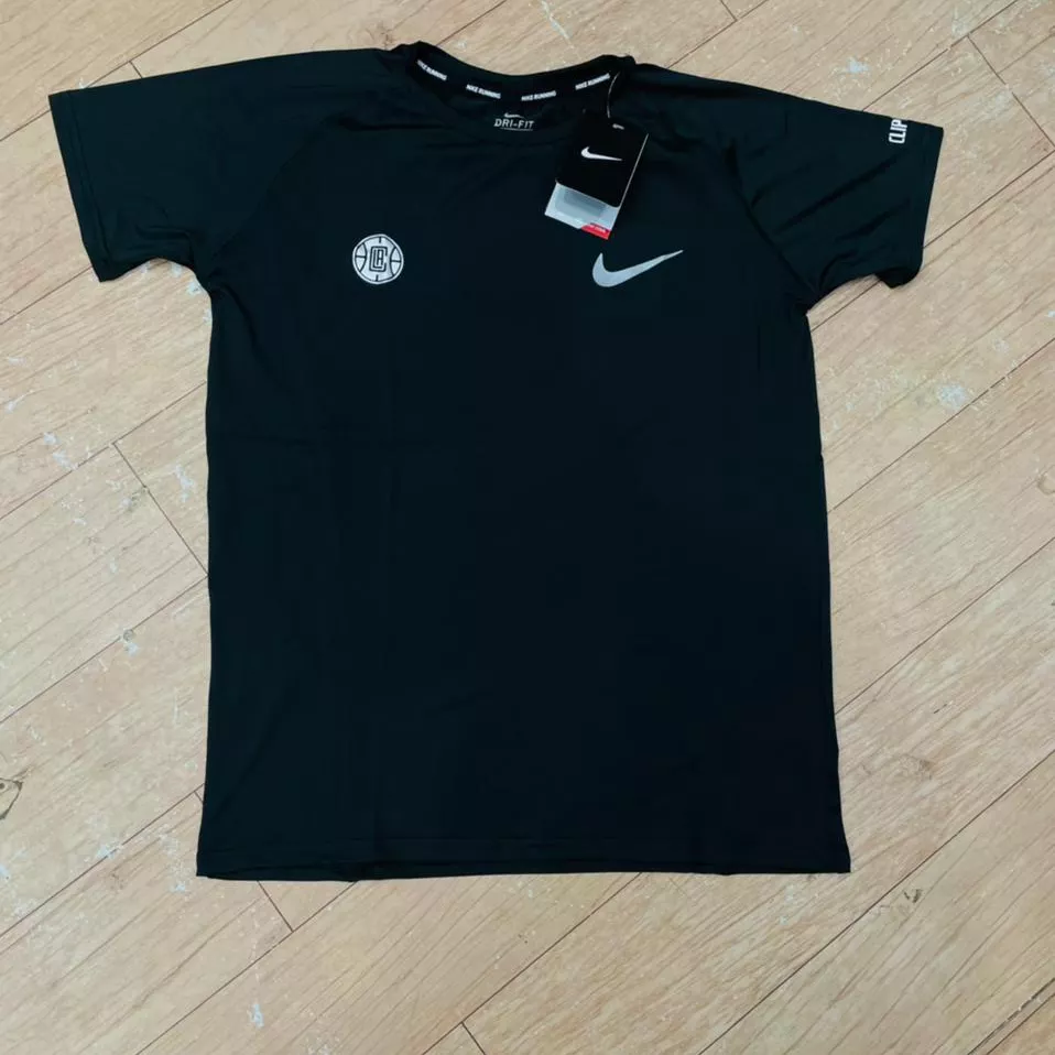 Nike T-shirt uploaded by HR Industries on 4/24/2022