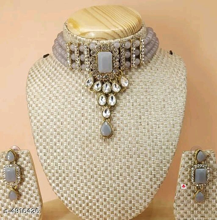 Allure Bead Work Jewellery Sets

Base Metal: Alloy
Plating: Gold Plated
Stone Type: Artificial Stone uploaded by business on 10/22/2020