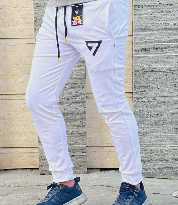 Post image I want 3 pieces of Mujhe yeh chahiye lycra ka joggers jiske paas h contact me 6201101617 cod is available.