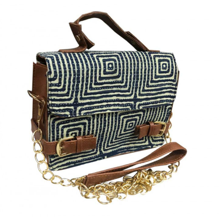Latest Ikkat Print Sling Bag/Handbag For Women & Girls

 uploaded by Craferia Export on 4/28/2022