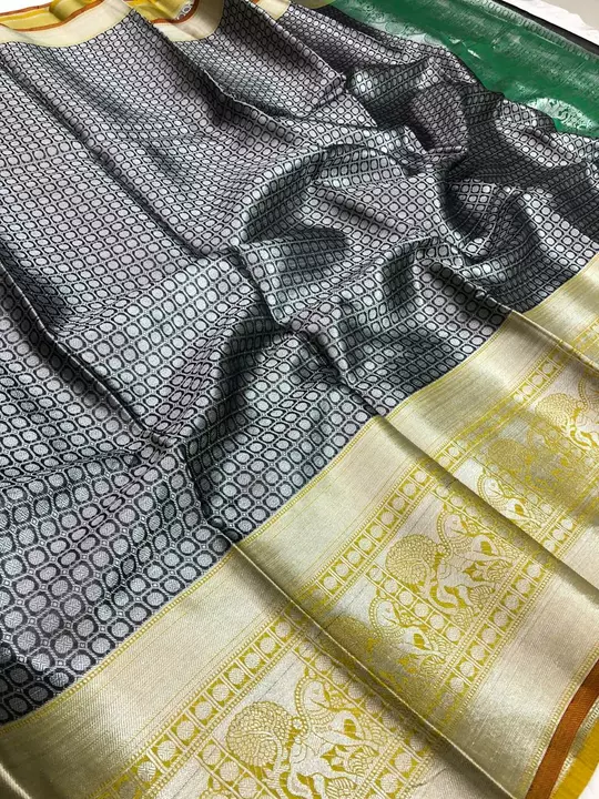 Post image *Sale*
          *Sale*
                      *Sale*

Just in!!!😍😍

🦋Exclusive kora muslin weaving sarees with pretty zari weaves and designer blouse🦋
super hit price ₹ :- 599 
🔴🔴Very superior quality