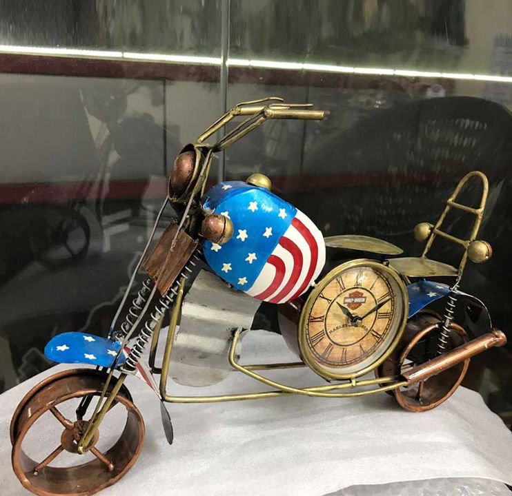 Handcrafted Stylish Bike Designed Clock/Home Decor/Gift Item/Showpiece

 uploaded by Craferia Export on 4/30/2022