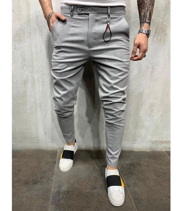 Post image 😍 *LYCRA STRECHABLE PANTS*😍*STORE ARTICLE 2022**BEST QUALITY*☑️* LYCRA*😇*COLOUR: BLACK OLIVE GREY *
sizes *28,30,32,34,36* 
      Price - *499 free ship only*