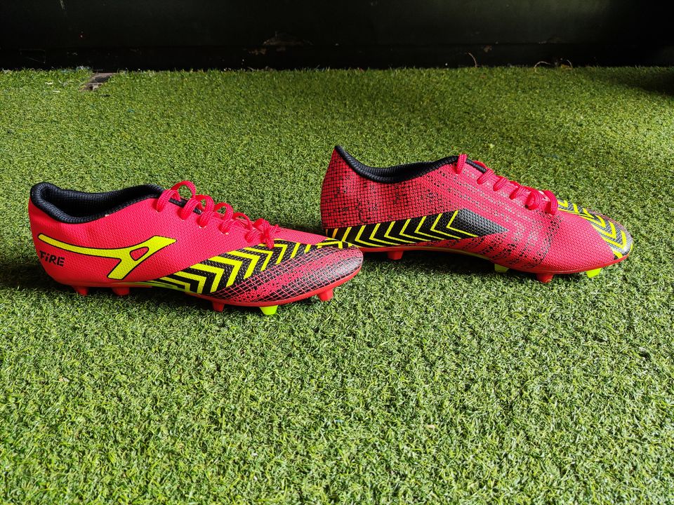 Anza fire football shoes uploaded by SKIPPER'S SPORTS WEAR on 4/30/2022