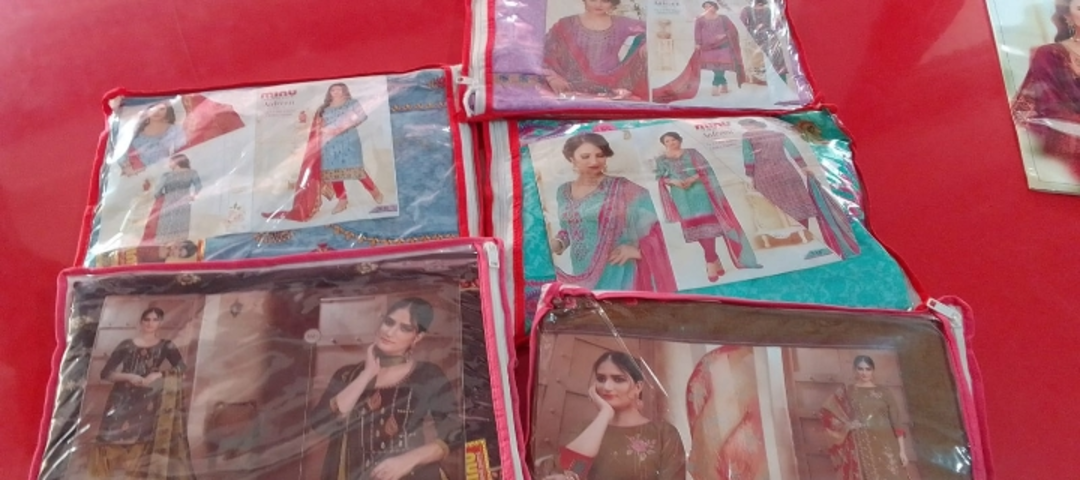 Warehouse Store Images of SHREYA TEXTILE