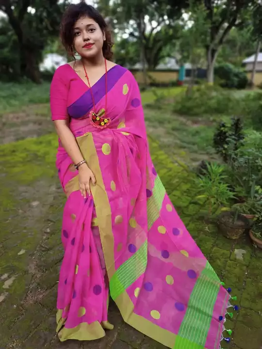 Product uploaded by SOUMI SAREES on 5/2/2022