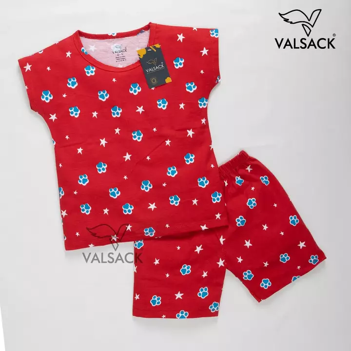 Product image of KIDS GIRLS T SHIRT AND SHORTS, price: Rs. 200, ID: kids-girls-t-shirt-and-shorts-413ce78d