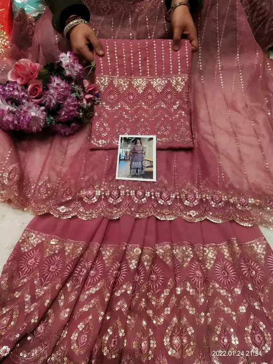 Punjabi suit uploaded by Sunaiina collection on 5/4/2022