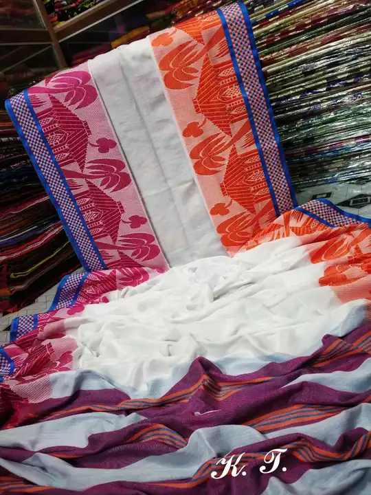 Weaving khadi handloom uploaded by Pramanik saree house on 5/5/2022