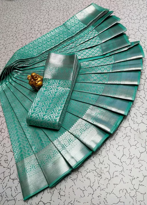 Product uploaded by Sarees on 5/6/2022