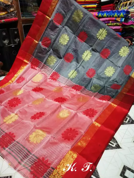 Post image *ITEM- SAREE " TANT MOTKA"*
*WITHOUT BLOUSE PIS*
*QUALITY- PREMIUM*
*FEBRIC - RESHOM BY MOTKA*
*PRICE- RS. 1050/-+S*