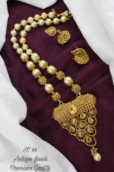 Post image Gold covering jewellery set