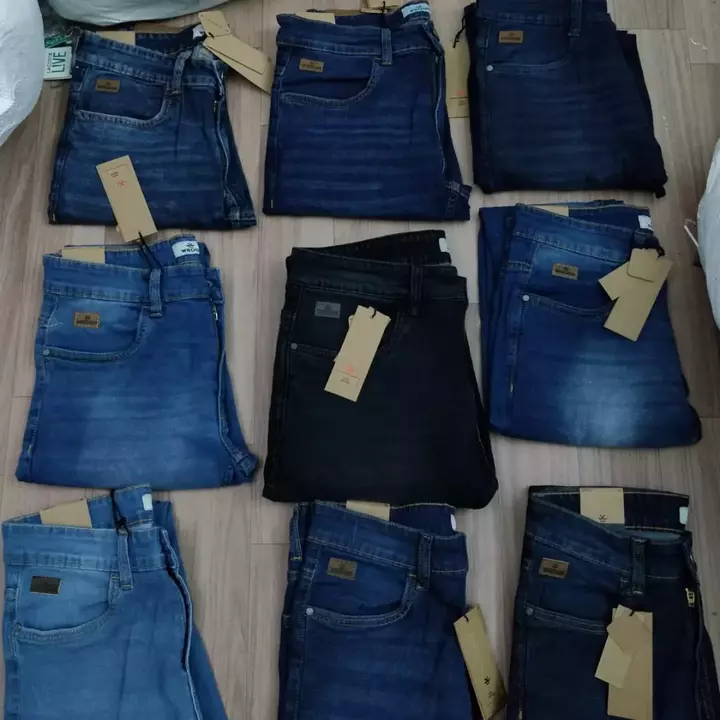 Product image with ID: jeans-c02cffe2