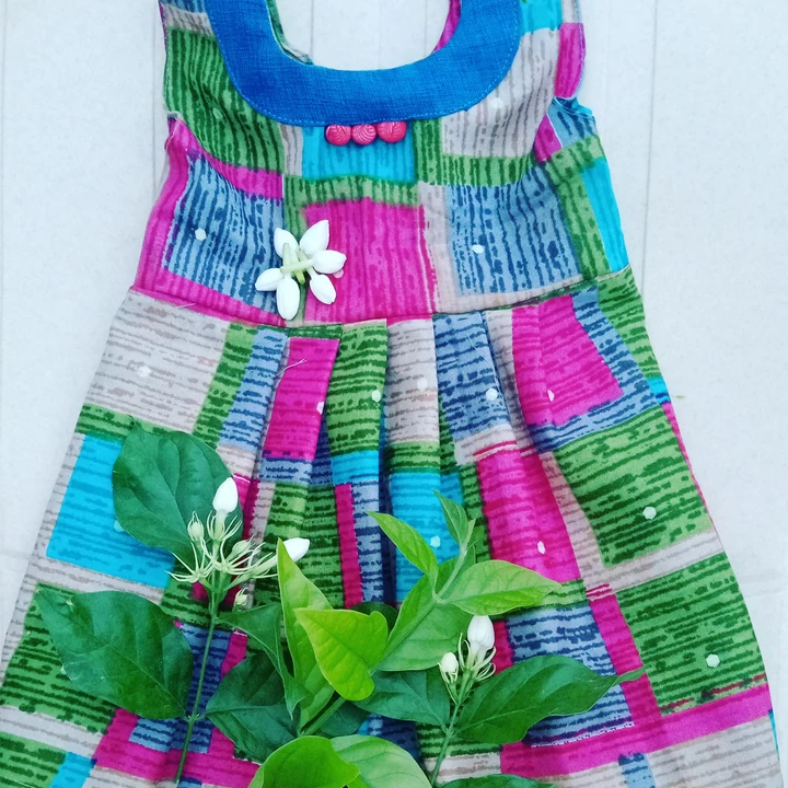Product image with price: Rs. 250, ID: designed-cotton-frock-1ef18efc