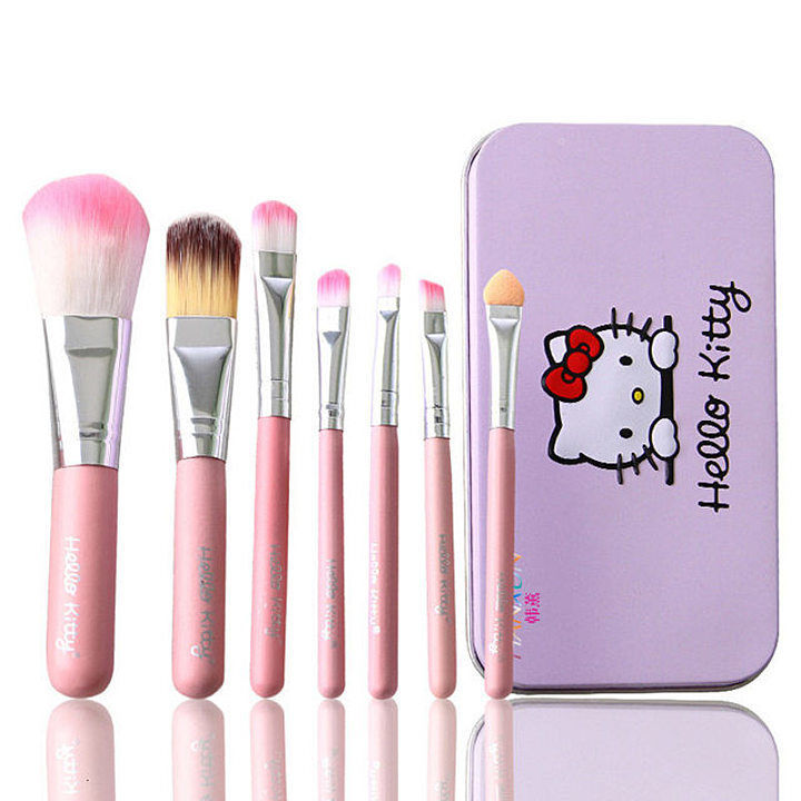 Hello Kitty Makeup Brush Kit

 uploaded by Wholestock on 10/26/2020
