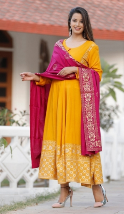 Post image New Trending Anarkali Kurti with dupatta Price :- 750 Rs. Agar kisii ko lena hai toh pls message me 10 pieces are left CHUNNU FASHION Women Printed Flared Kurta
Size: M, L, XL, XXL
Fabric: Rayon
Occasion: Festive &amp; Party
Pattern: Printed
Color: Yellow
Sleeve Length: 3/4 Sleeve
Style: Flared