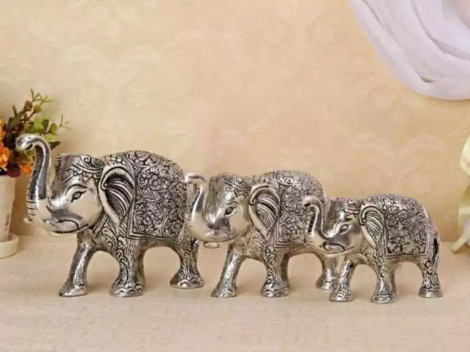 American silver polish elephant in Aluminium  uploaded by Govind art on 5/16/2022